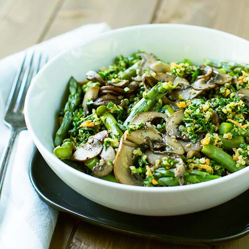 Vegan Quinoa Kale Bowl with Mushrooms and Asparagus